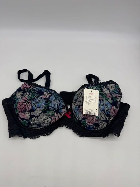 女性用下着 ブラジャー ワコールwacoal アンフィAMPHI D75