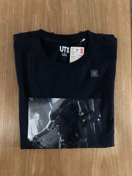 ユニクロ エイリアン Tシャツ 未使用 M UNIQLO