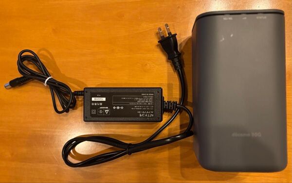 動作確認済 docomo 5G対応ホームルーター home 5G HR01 美品