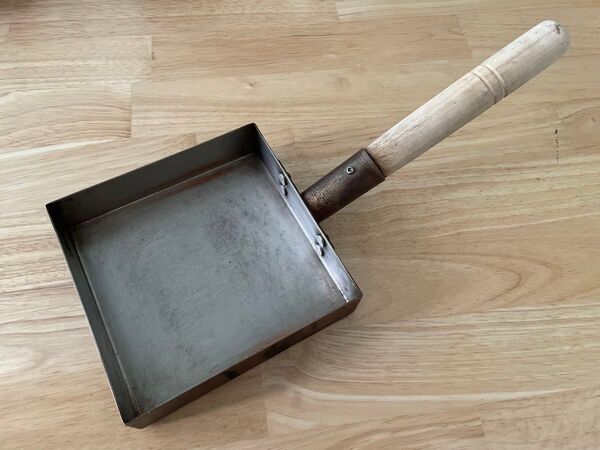 銅製玉子焼き器 木製ハンドル