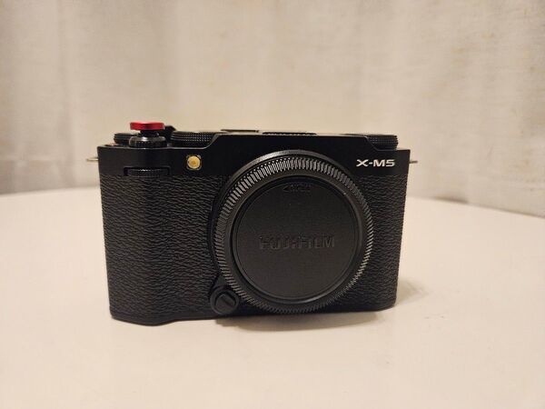 Fujifilm X-M5 ボディ ブラック XM5 FUJIFILM 富士フイルム