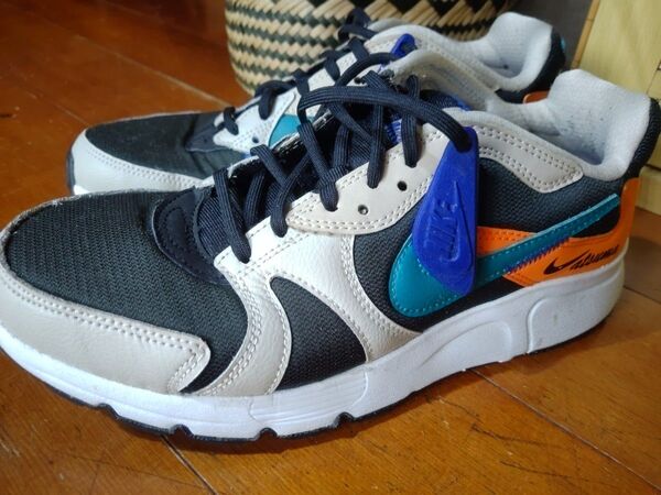 NIKE★ナイキスニーカー★atsumaアツマ 25cm マルチカラー