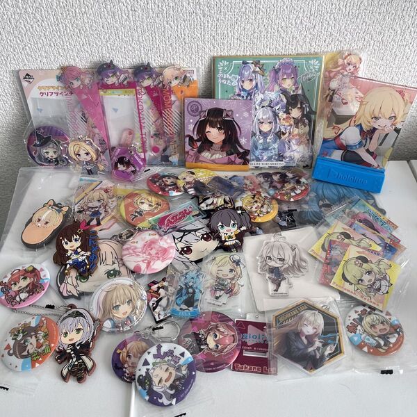 ホロライブ グッズ まとめ フィギュア くじ アクリル キーホルダーアクスタ 他 缶バッジ グッズ セット アクリルスタンド