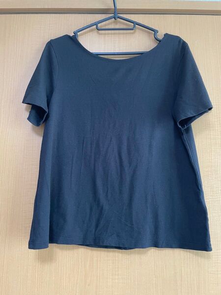GU 半袖カットソー トップス 半袖 Mサイズ 黒 Tシャツ