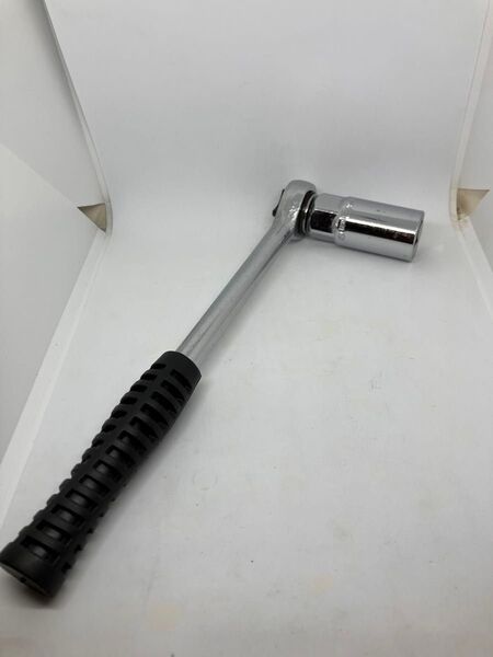 ラチェットハンドル長さ25mm角12.5mm 対辺21ソケット深さ30mm長さ60mm付き工具 動作確認済み