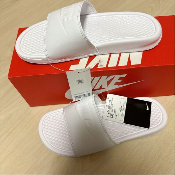新品NIKEベナッシスライドレディース24cm白シャワーサンダル ナイキ NIKE サンダル