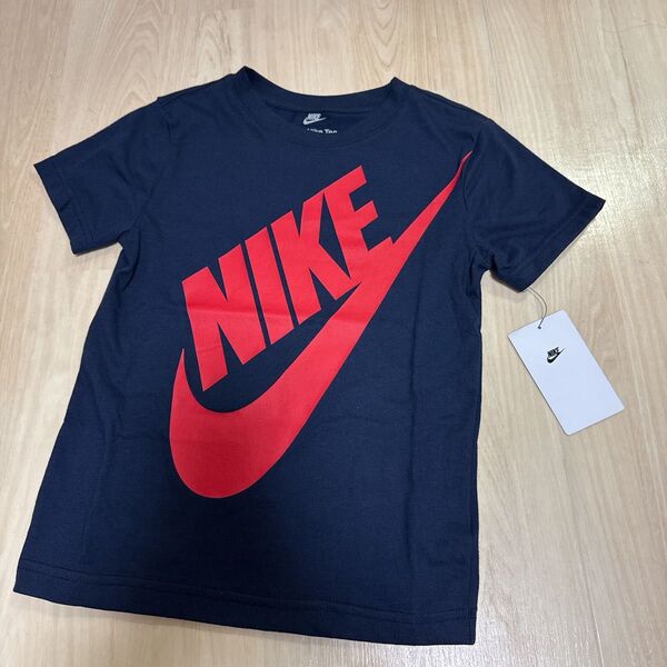 新品NIKE半袖Tシャツキッズ子供用120cm ネイビー ナイキ NIKE 半袖Tシャツ 半袖 Tシャツ TEE