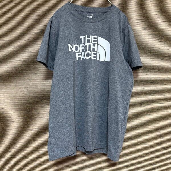 ノースフェイス 半袖ドライTシャツ 速乾デカロゴ 子供150 キッズ ビッグロゴ グレー ストレッチ 伸縮性 古着 F1