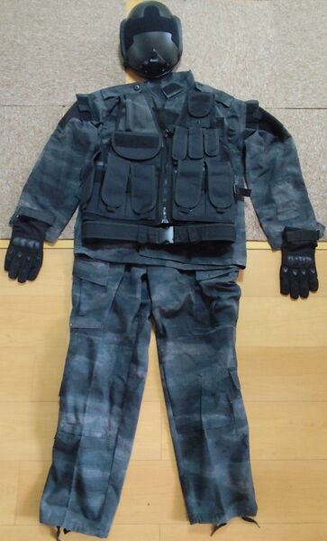 初心者 サバゲー 装備 セット ベスト 迷彩服 上下セット タクティカル