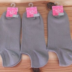 新品タグ付き☆tutuannaスニーカーから見せるソックス 3セット