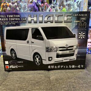 トヨタ ハイエース ラジコンカー 27MHz ホワイト 未使用