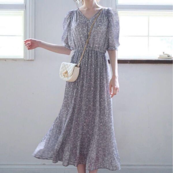 【新品 タグ付き】GRL グレイル 花柄プリーツシフォンワンピース ラベンダー M