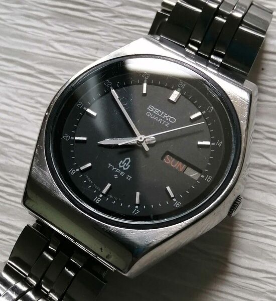 【動作品】SEIKO セイコー TYPEⅡ タイプツー クォーツ式 黒文字盤 デイデイト 稼働品