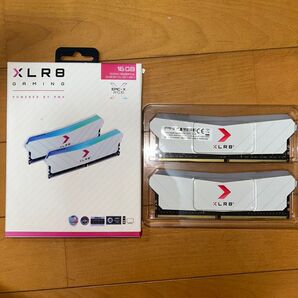 美品 XLR8 GAMING DDR4メモリ 16GB (2x8GB) RGB ホワイト
