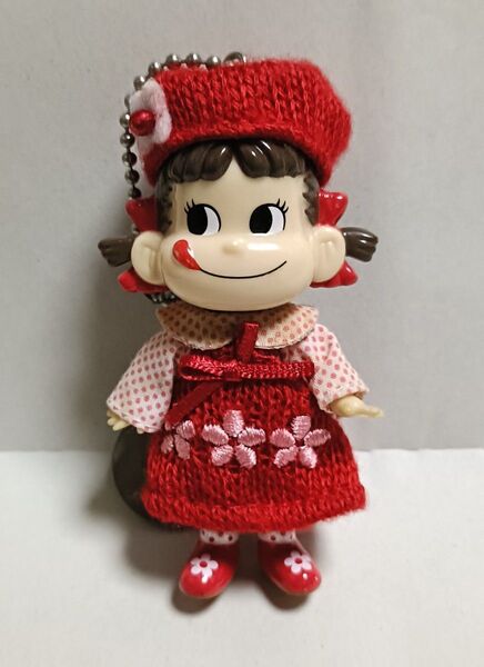 不二家 ぺこちゃん ニット 人形 キーホルダー