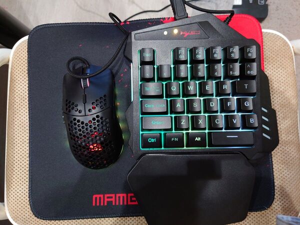 片手ゲーミングキーボード マウス マウスパッド セット