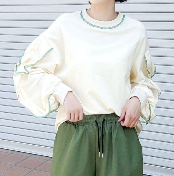 FRIFUL フリル袖トップス カットソー スウェット ベージュ Mサイズ