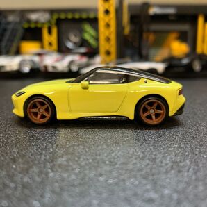 856 ニッサン フェアレディZ RZ34 1/64スケール ダイキャスト ミニカー