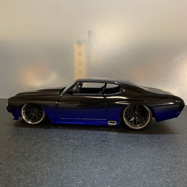 247 シボレー シェベルSS 1/24スケール ダイキャストミニカー ドア/ボンネット/トラック開閉