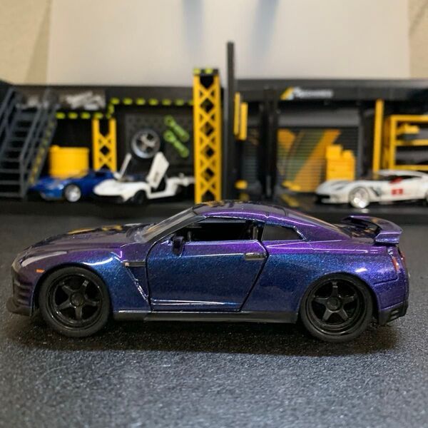 95 ニッサン GT-R R35 1/32スケール ダイキャスト ミニカー ドア開閉