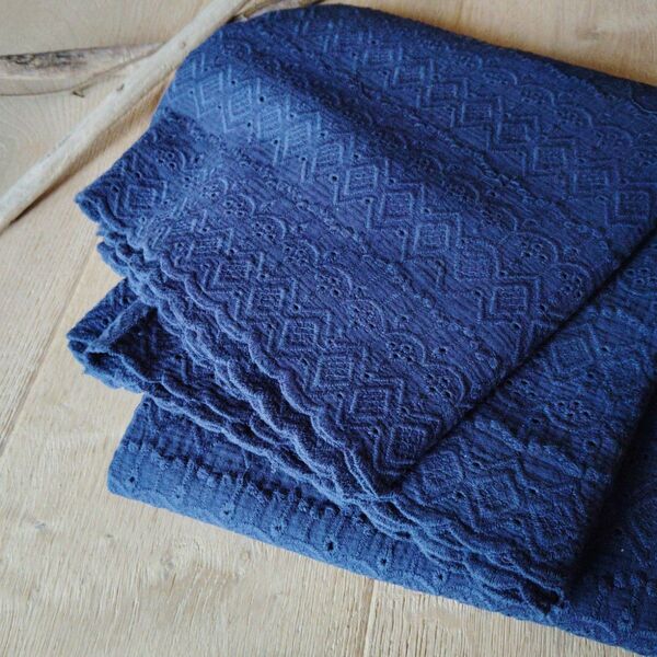 【在庫わずか】ダブルガーゼ *コットン刺繍レース生地 * スカラップ