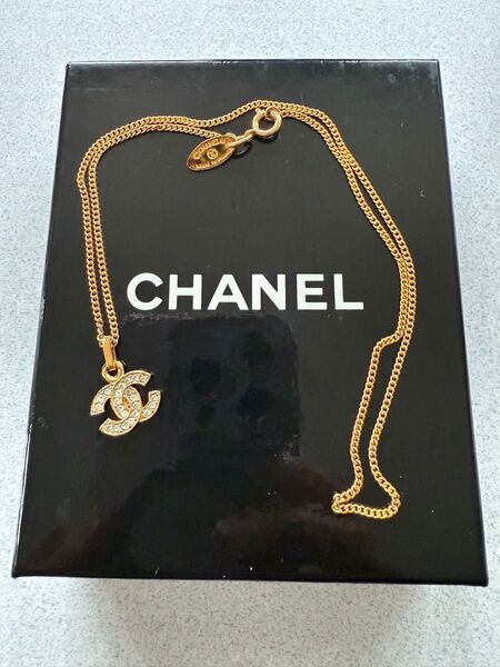 CHANEL ネックレス ココマーク ラインストーン ゴールド&イヤリング