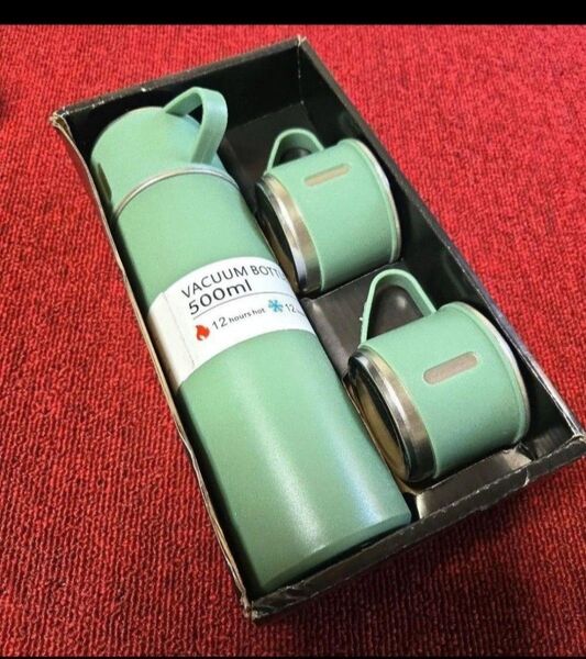 真空断熱ボトル 500ml カップセット グリーン 新品未使用