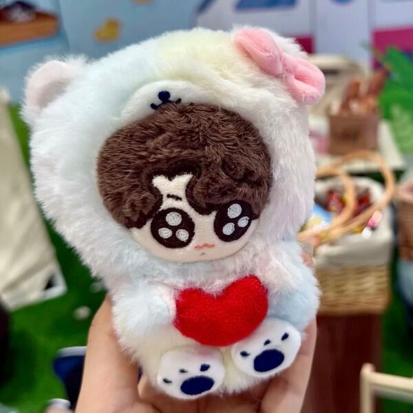 グクトゥギ モックニム 中国 Rainbow bear 「レインボーキティ」上海