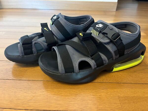 ナイキNIKEエアマックス ソル サンダルAIR MAX SOLブラック28㎝