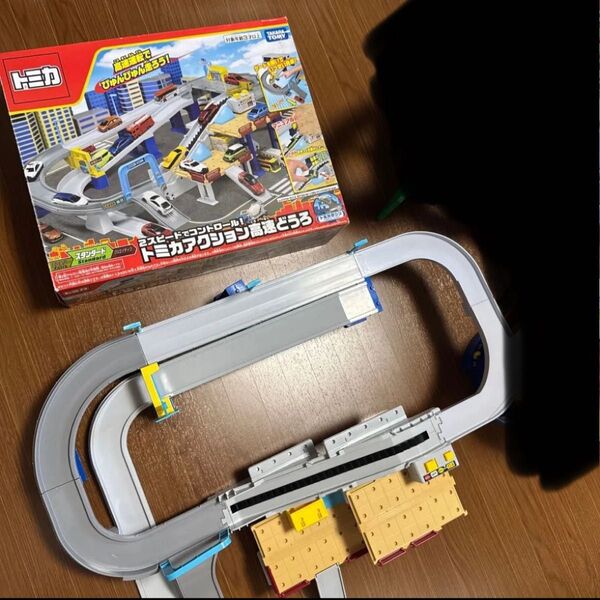 トミカアクション高速どうろ トミカ トミカタウン タカラトミー