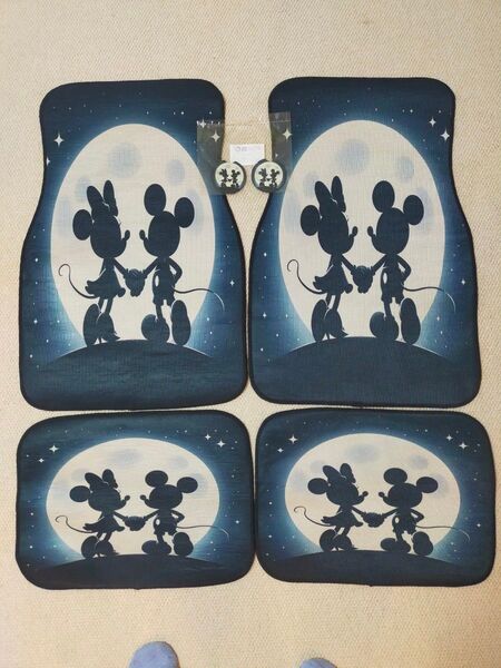 Disney ミッキーマウス ミニーマウス フロアマット 4枚 同柄ドリンクコースター 2枚付