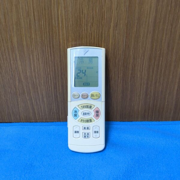 ダイキンエアコンリモコン ARC444A8