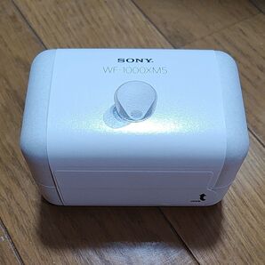 【新品未開封品】ワイヤレスノイズキャンセリングステレオヘッドセット WF-1000XM5(S) プラチナシルバー