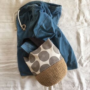 あんぱん柄とリネンの麻紐バッグ ハンドバッグ