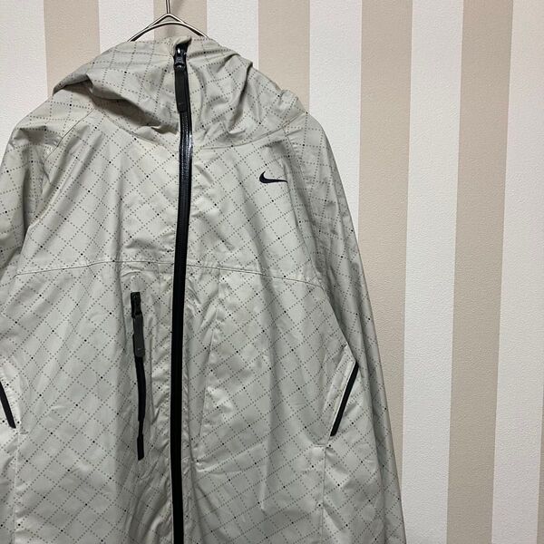 NIKE ナイキ 美品 ポリエステル ジャケット スポーツ
