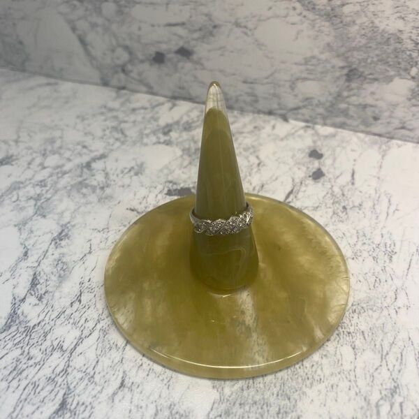 Pt 900 刻印 0.30ct プラチナ リング 指輪 ツイスト 装飾 15号 アクセサリー