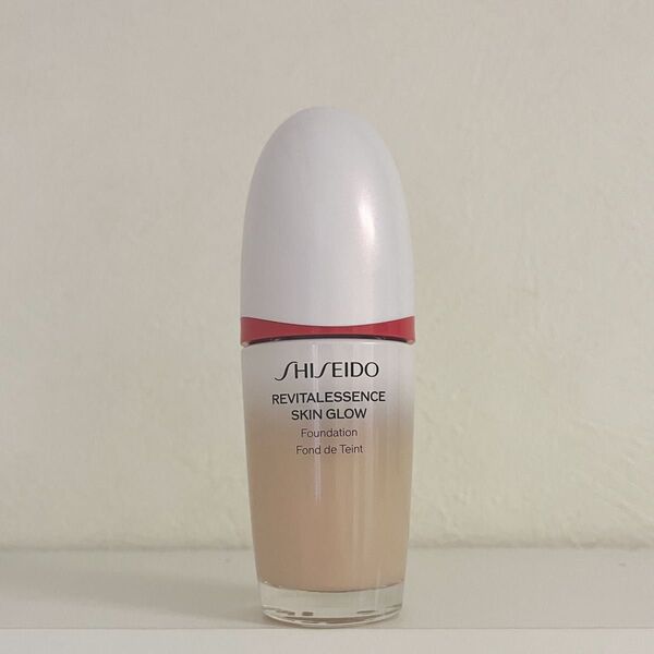 SHISEIDO 資生堂 エッセンス スキングロウ ファンデーション 130 30ml