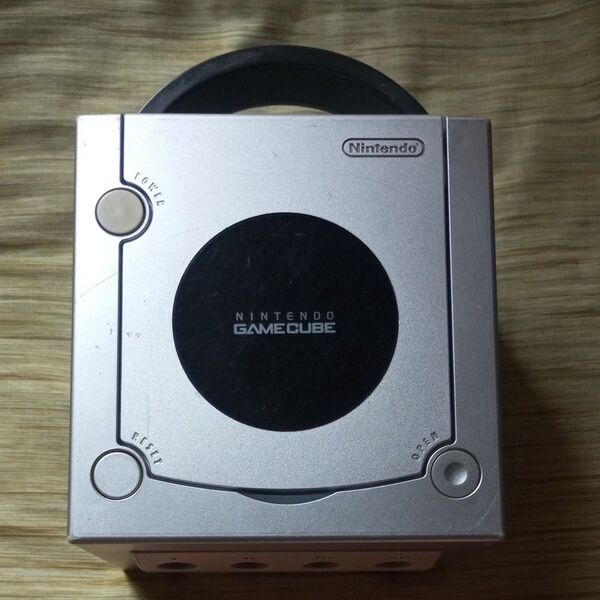 ニンテンドーゲームキューブ 本体 シルバー