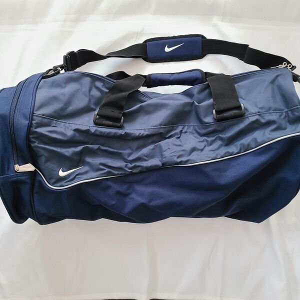 NIKE ナイキ スポーツバック ボストンバッグ 筒型 部活 遠征 旅行 大容量 ショルダーバッグ