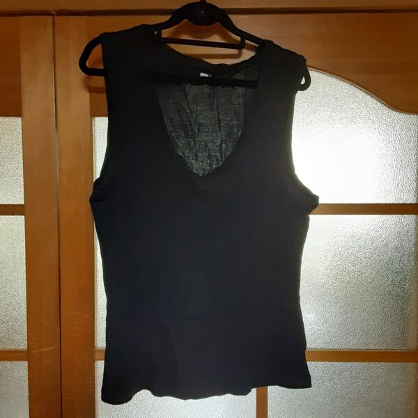 GAP Vネックノースリーブカットソータンクトップ 黒