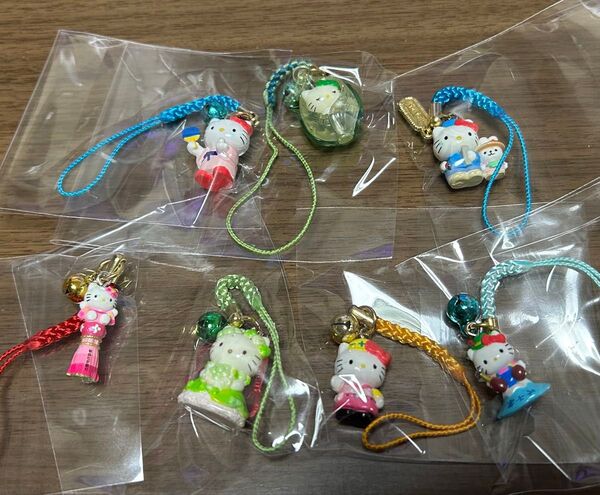 ハローキティご当地 根付けストラップキーホルダー【7個セット】