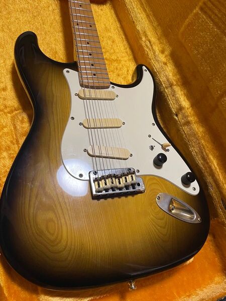 FERNANDES ストラト FST-75 1992年辺り ハードケース付き