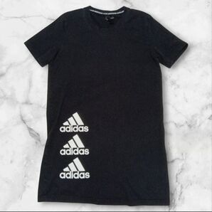adidas アディダス カットソーワンピース 半袖 コットン100% ブランドロゴプリント ブラック ストレッチ ゆったり