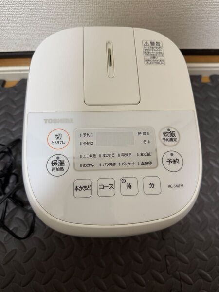 炊飯器 TOSHIBA RC-30M1 2019年製 ジャー炊飯器0.54L ホワイト「中古」