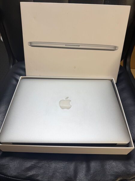 Apple MacBook air 2014 Early シルバー ジャンク品