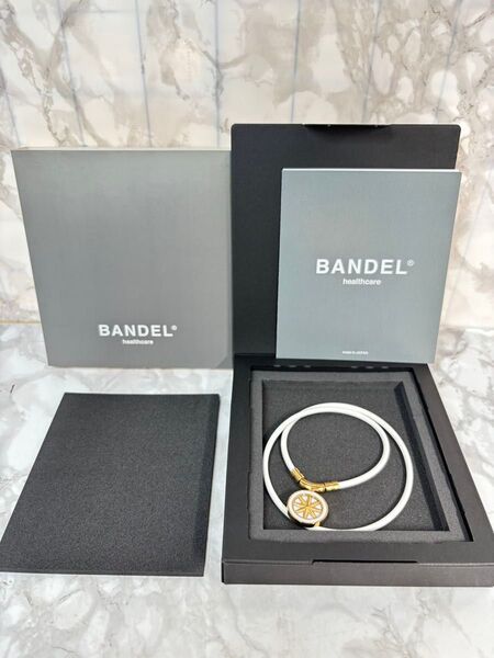 新品未使用 BANDEL バンデル 健康アクセサリー ネックレス アースミニ 43cm ホワイト ゴールド 磁気ネックレス