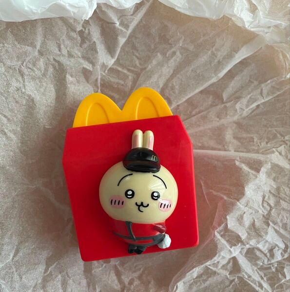 マクドナルド ハッピーセット ちいかわ うさぎのシールディスペンサー