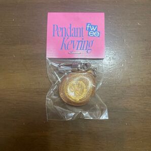 fwee ペンダントキーホルダー ゴールド 未使用