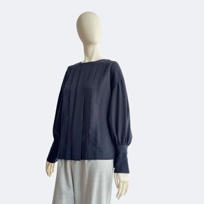 ADORE アドーア ブラウス ネイビー レディース シャツ 長袖 紺色 タック