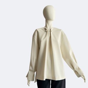 ADORE アドーア ブラウス ベージュ カットソー レディース パール 長袖